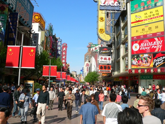 5 Key Benefits of Overseas Placements Infographic