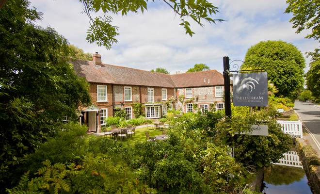Placement Year International - Hospitality placements in the UK Placement Year International - Hospitality placements in the UK