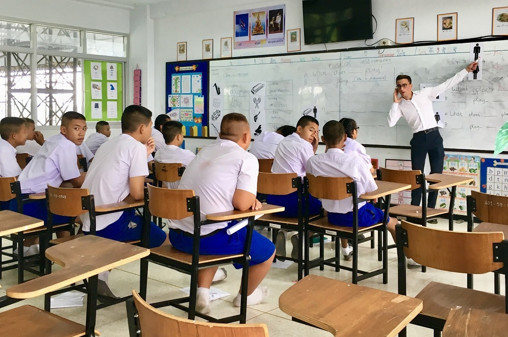 Harry Shaw teaching in Thailand